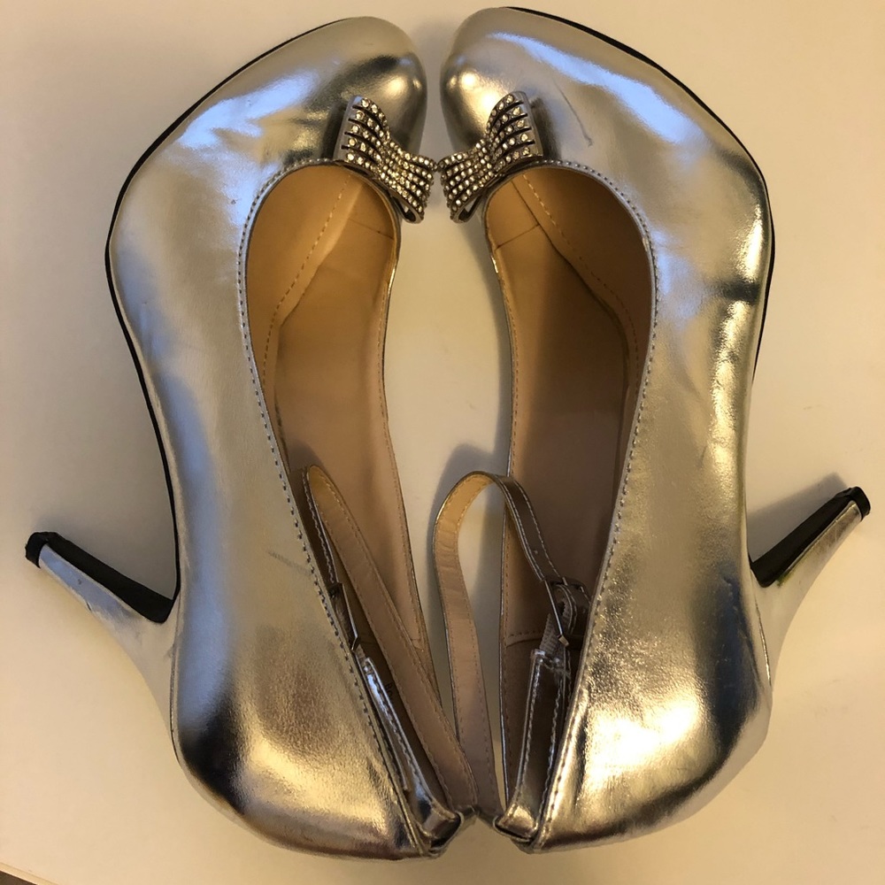 Cinderella Rhinestone Bow Ankle Strap  Pumps - Picture 15 of 16